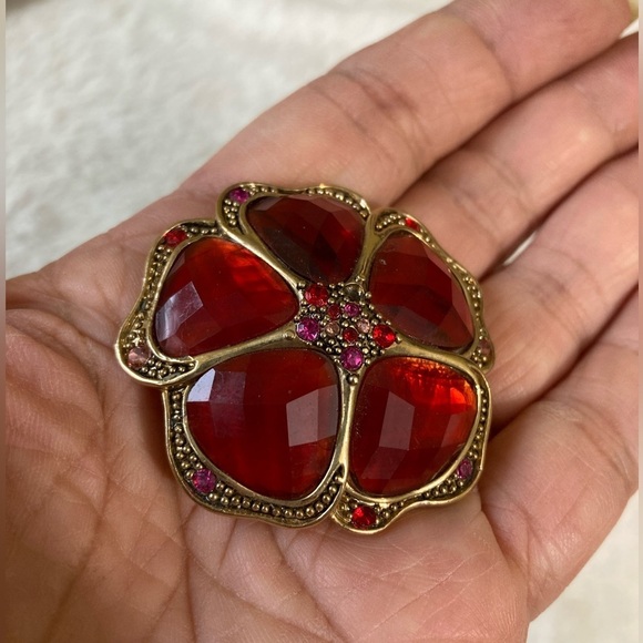 Liz Claiborne‎ LC Red Flower Pin Brooch Vintage - Picture 5 of 6